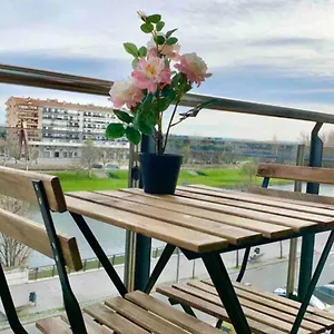 Acojedor Duplex En Apartamento Balaguer