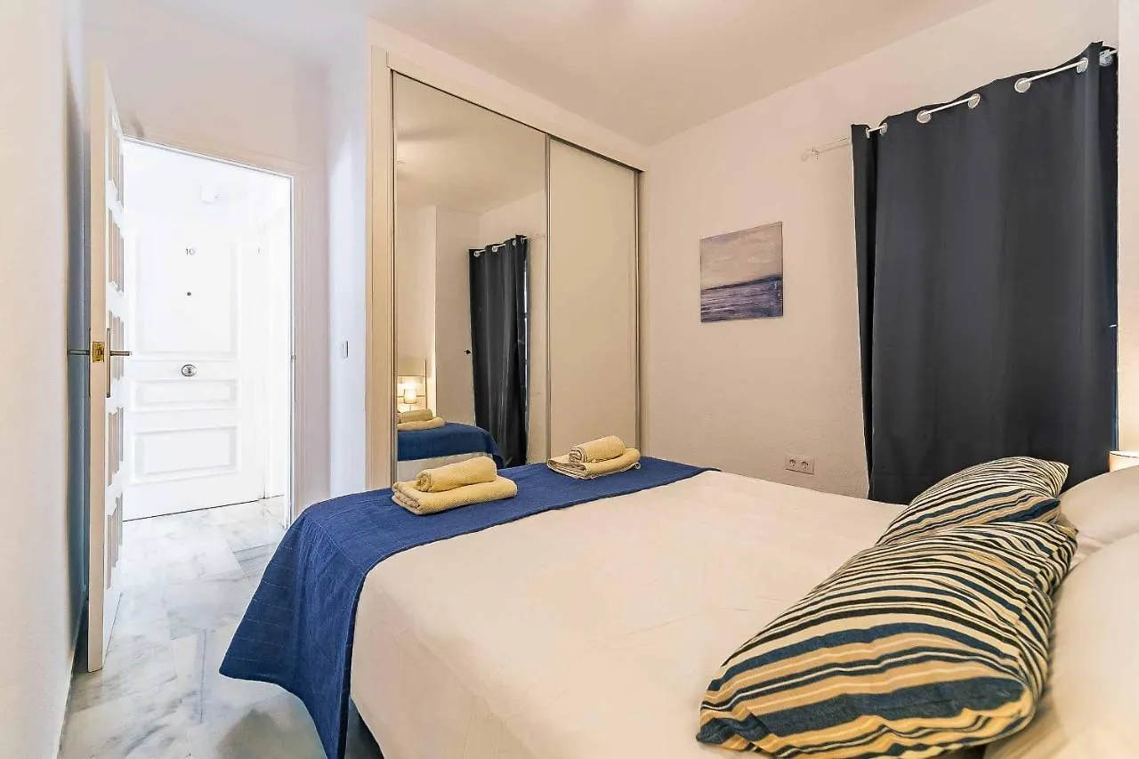 Sur Suites Castillo Fuengirola Apartment